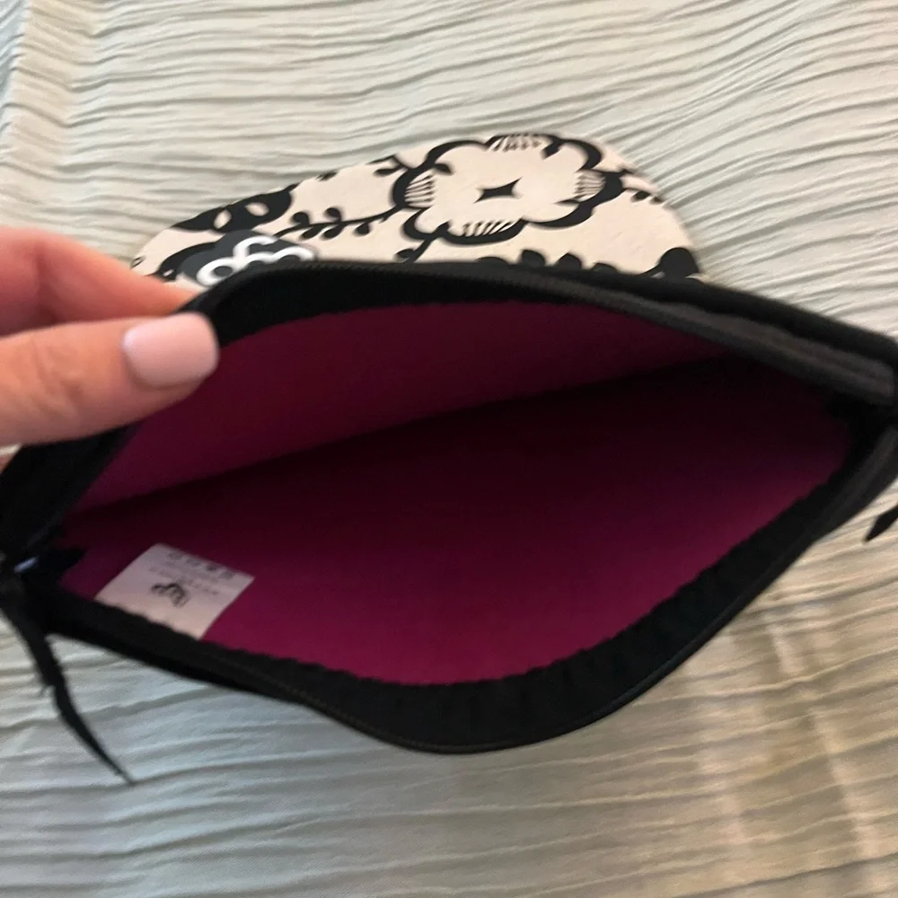 Tablet storage/sleeve